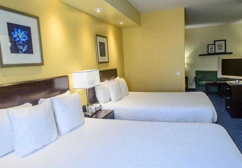 Springhill Suites Houston Pearland Exterior foto